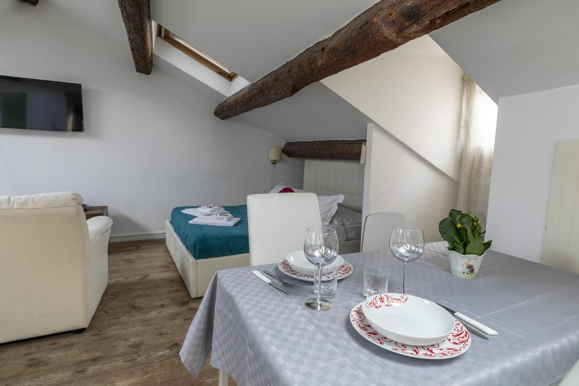 Lovely Attic For 4 Person With Wifi - A/c Venedig