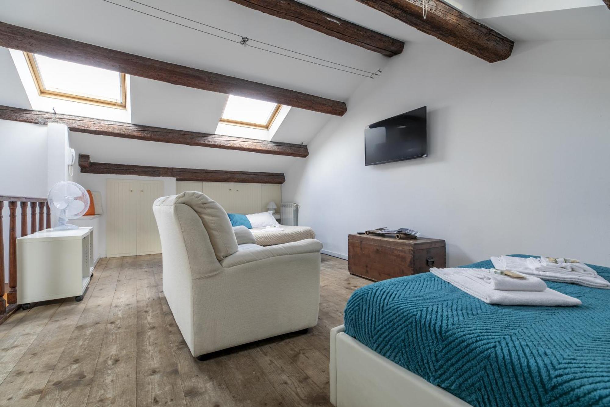 Lovely Attic For 4 Person With Wifi - A/c * Venedig